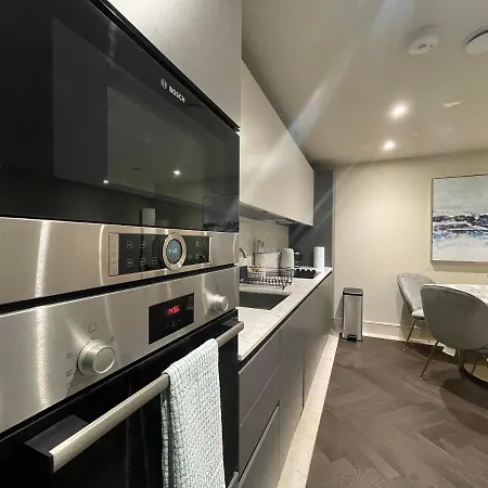 Апартаменты Sophisticated 1Br, 1 Ba Chigwell Designer Flat Chcl F2 Экстерьер фото