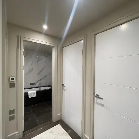 Апартаменты Sophisticated 1Br, 1 Ba Chigwell Designer Flat Chcl F2 Экстерьер фото