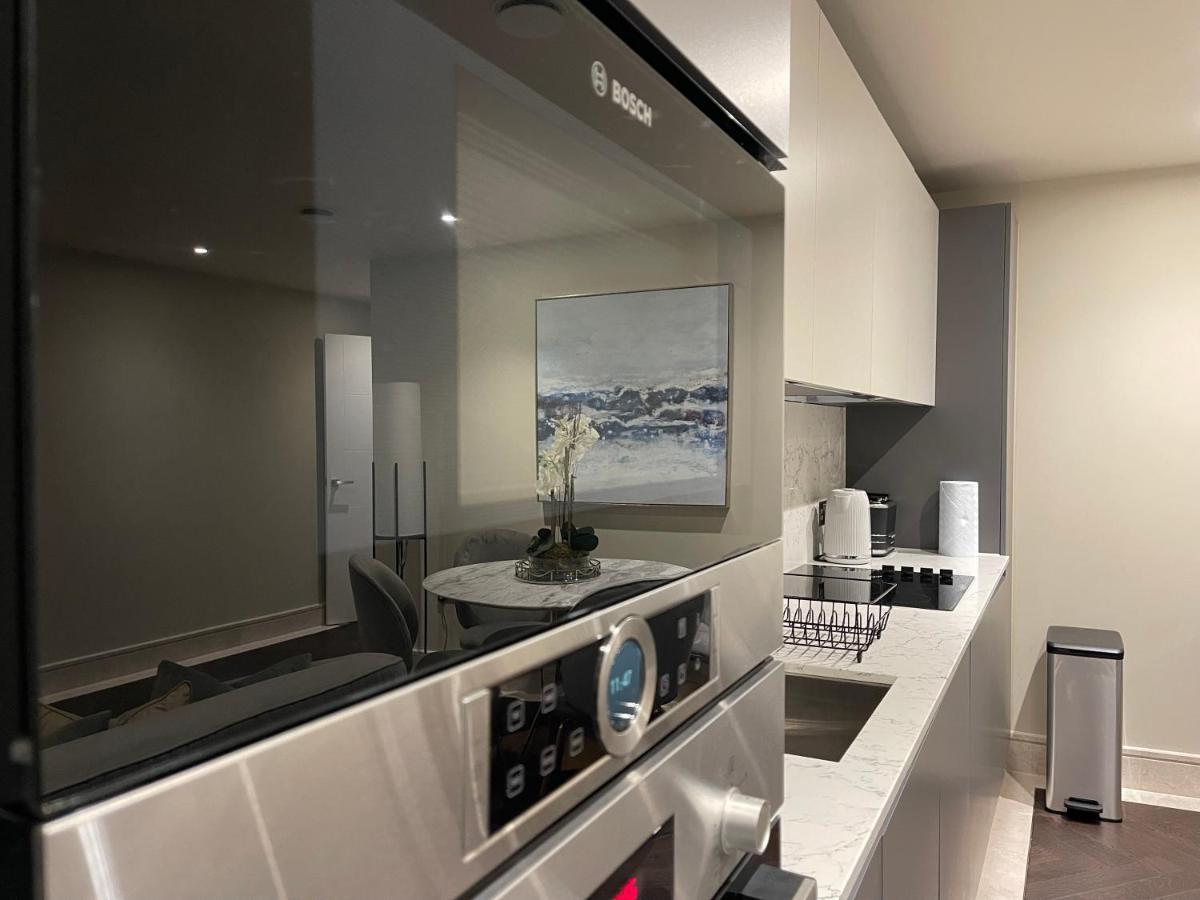 Sophisticated 1br, 1 Ba Designer Flat Chcl F2 * Chigwell