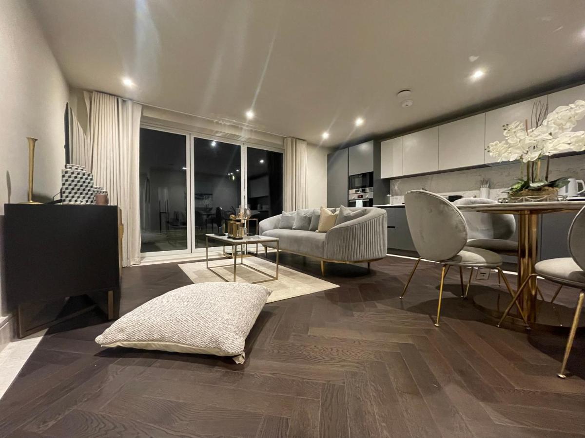 Apartment Sophisticated 1br, 1 Ba Designer Flat Chcl F2 Chigwell
