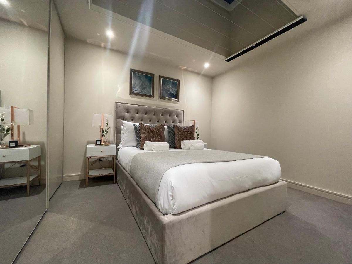 Sophisticated 1br, 1 Ba Designer Flat Chcl F2 *