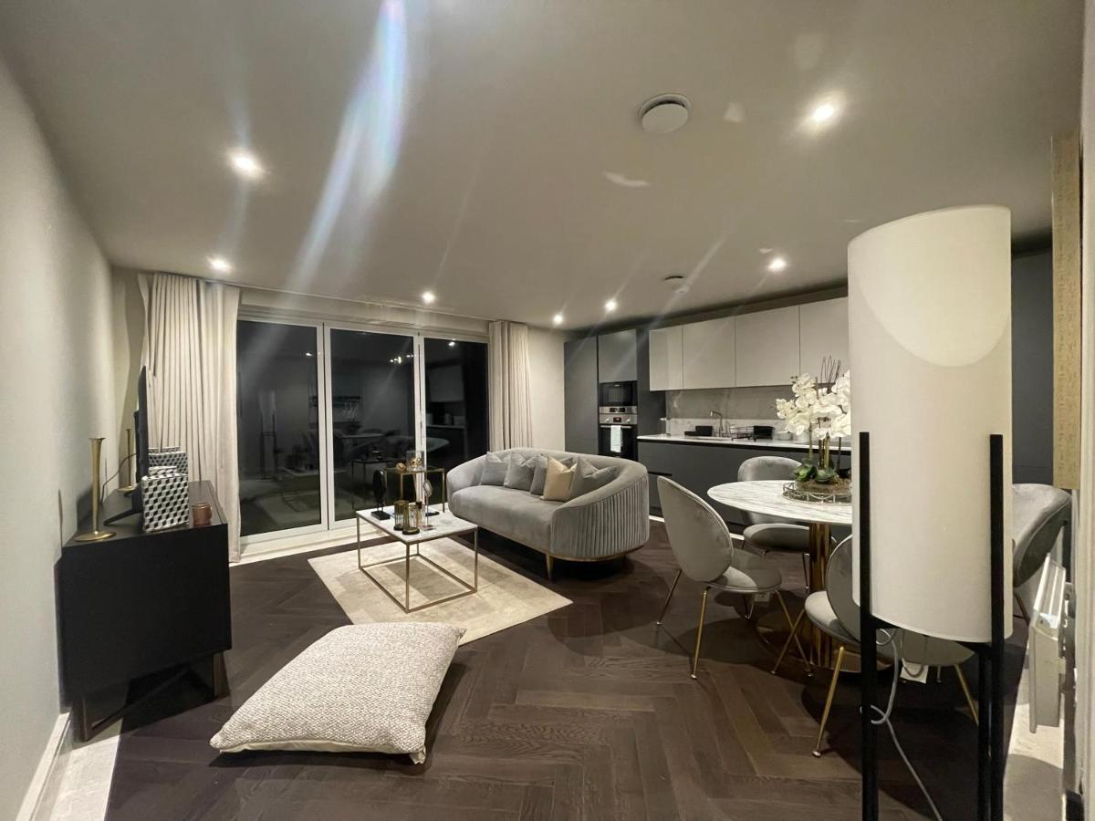 Sophisticated 1br, 1 Ba Designer Flat Chcl F2 Chigwell