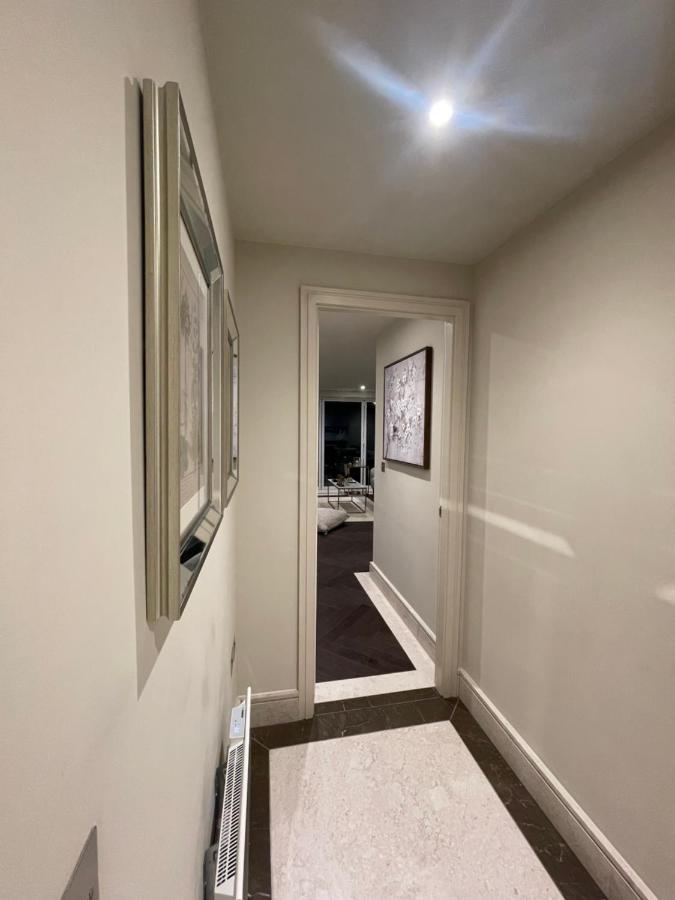 Sophisticated 1br, 1 Ba Designer Flat Chcl F2 Apartment Chigwell