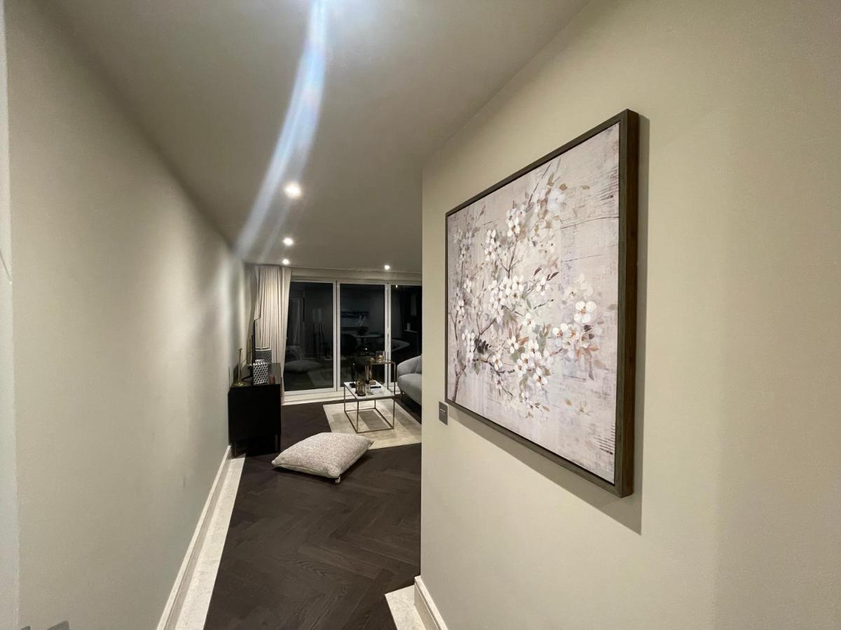 Apartment Sophisticated 1br, 1 Ba Designer Flat Chcl F2 *
