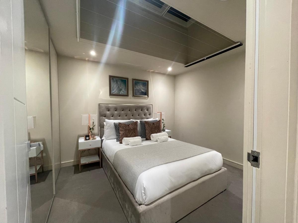 Sophisticated 1br, 1 Ba Designer Flat Chcl F2 *
